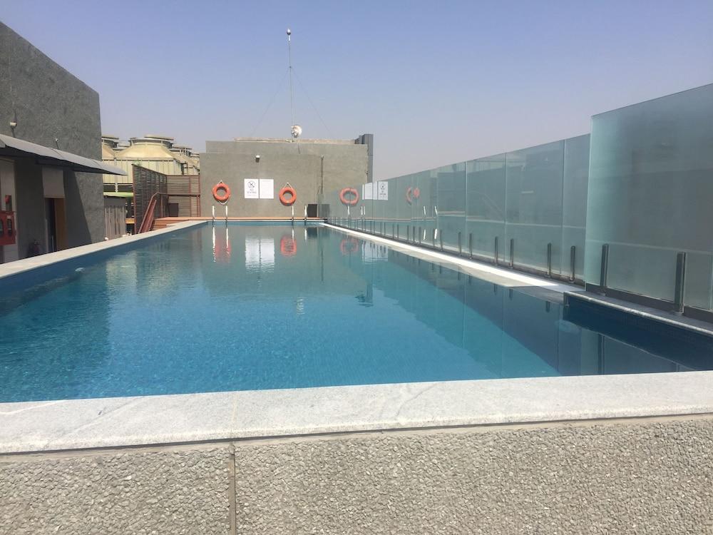 Doubletree By Hilton Ahmedabad Hotell Eksteriør bilde