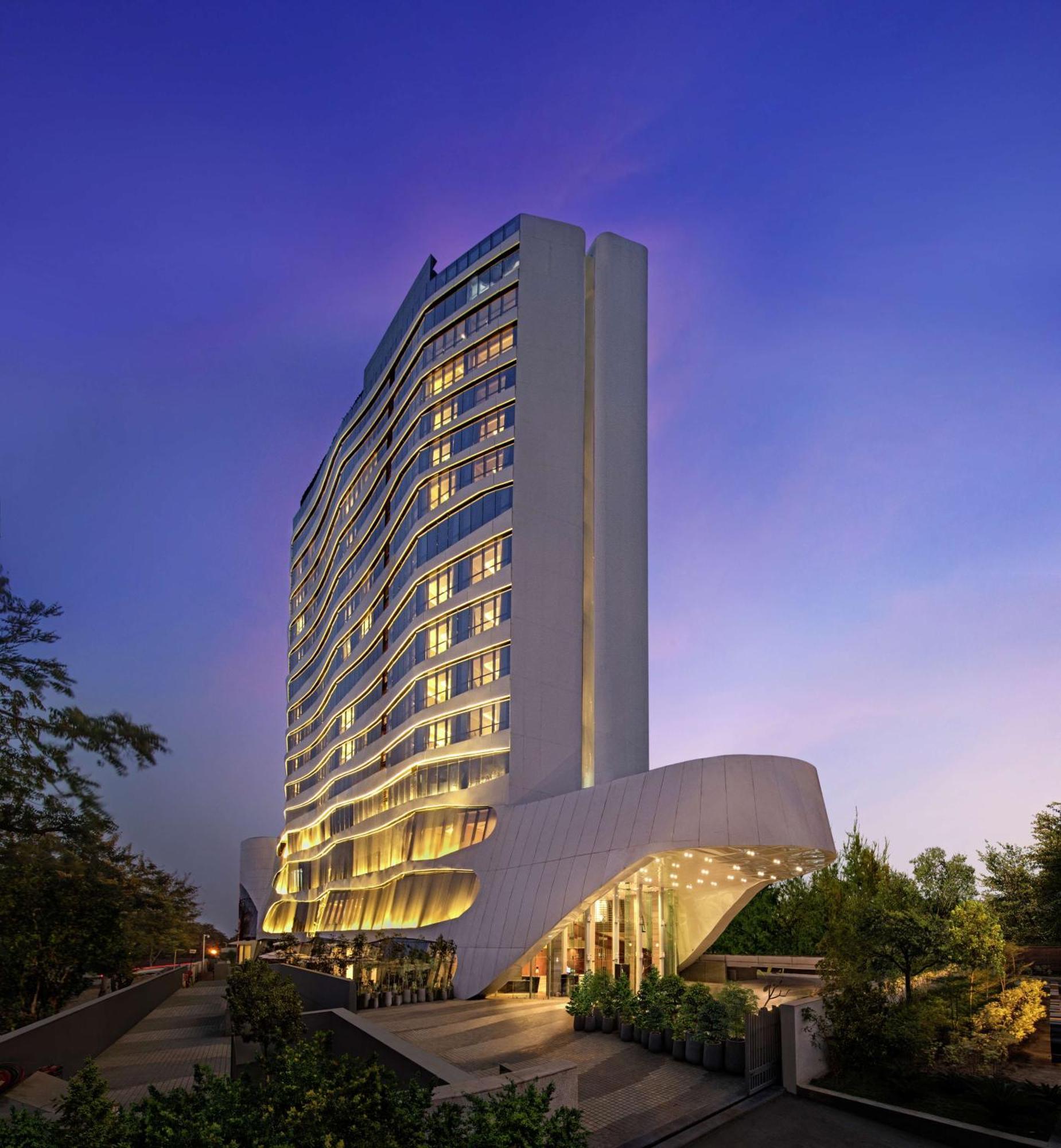 Doubletree By Hilton Ahmedabad Hotell Eksteriør bilde